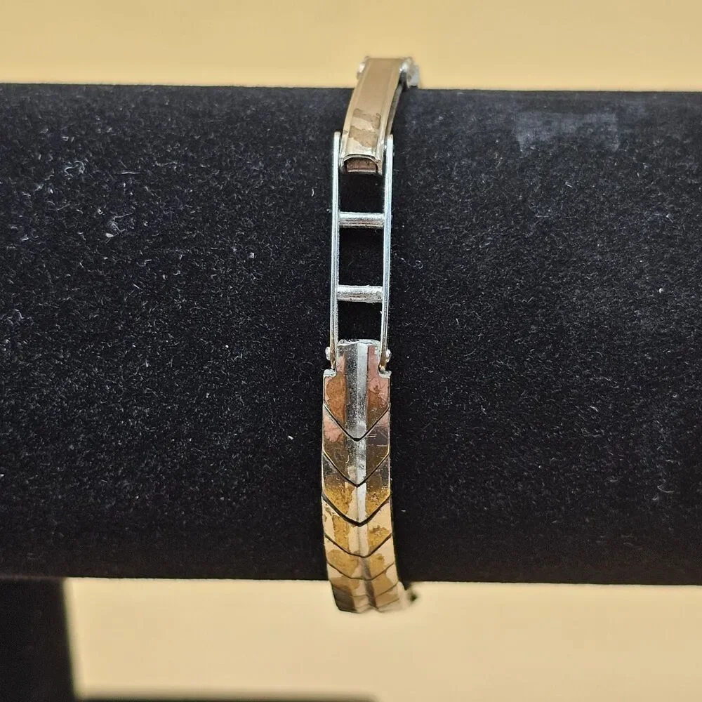 Vintage Oris 7 Jewel Anti Shock Ladies Watch Runs